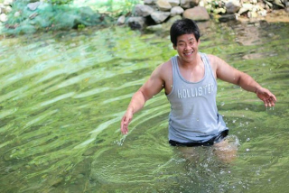 Illustration for article titled Korea's Photoshop Trolls Make the Internet a Better Place